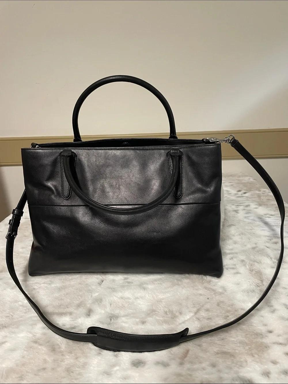 Coach Black Leather Polished Tote with Shoulder Strap